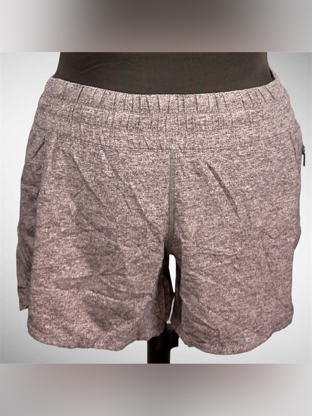 Women’s Lululemon Heathered Black Tracker Short 4” Inseam Size 8